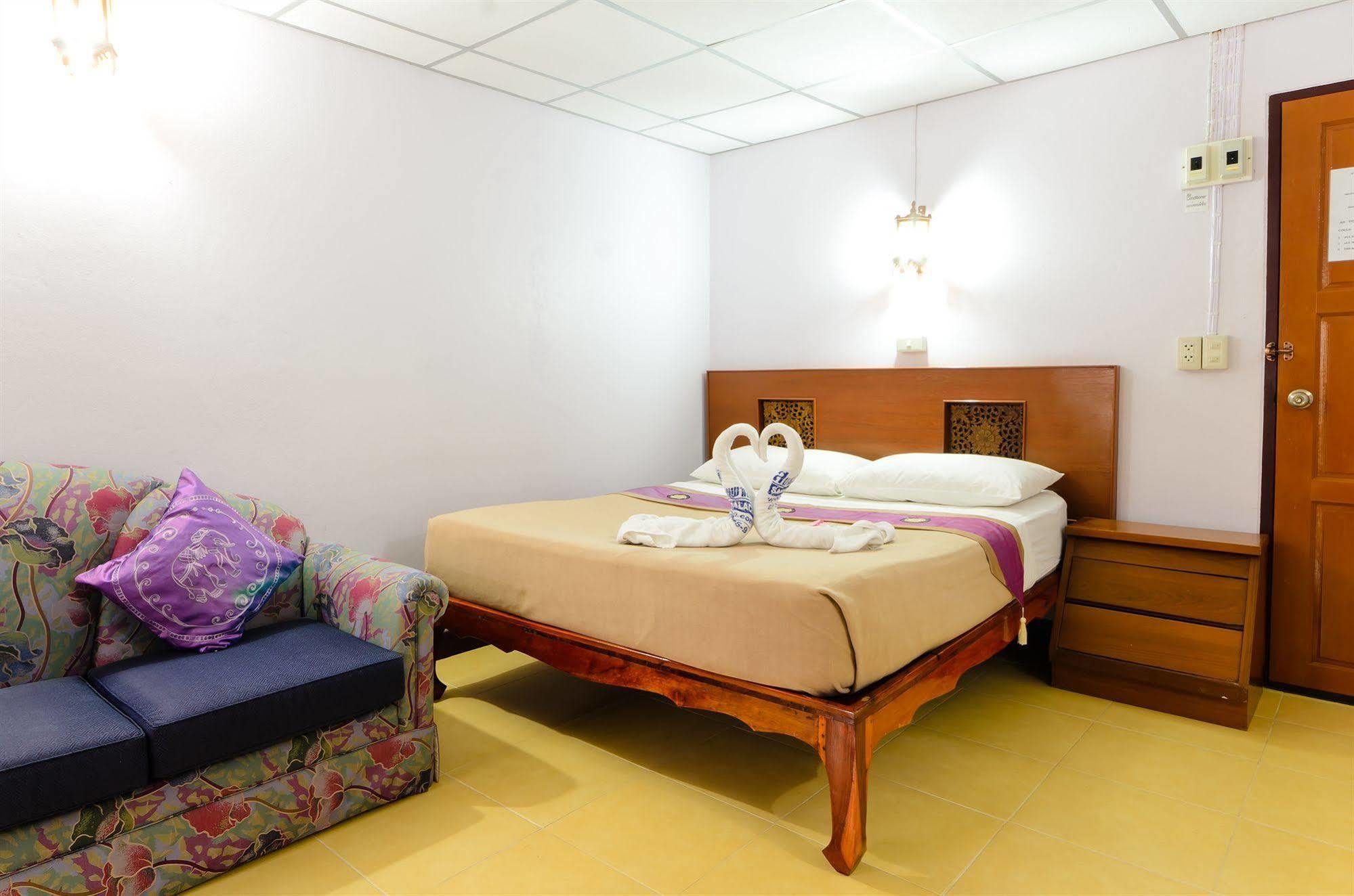 Sananwan Beach B&B Bang Saphan Noi Eksteriør billede