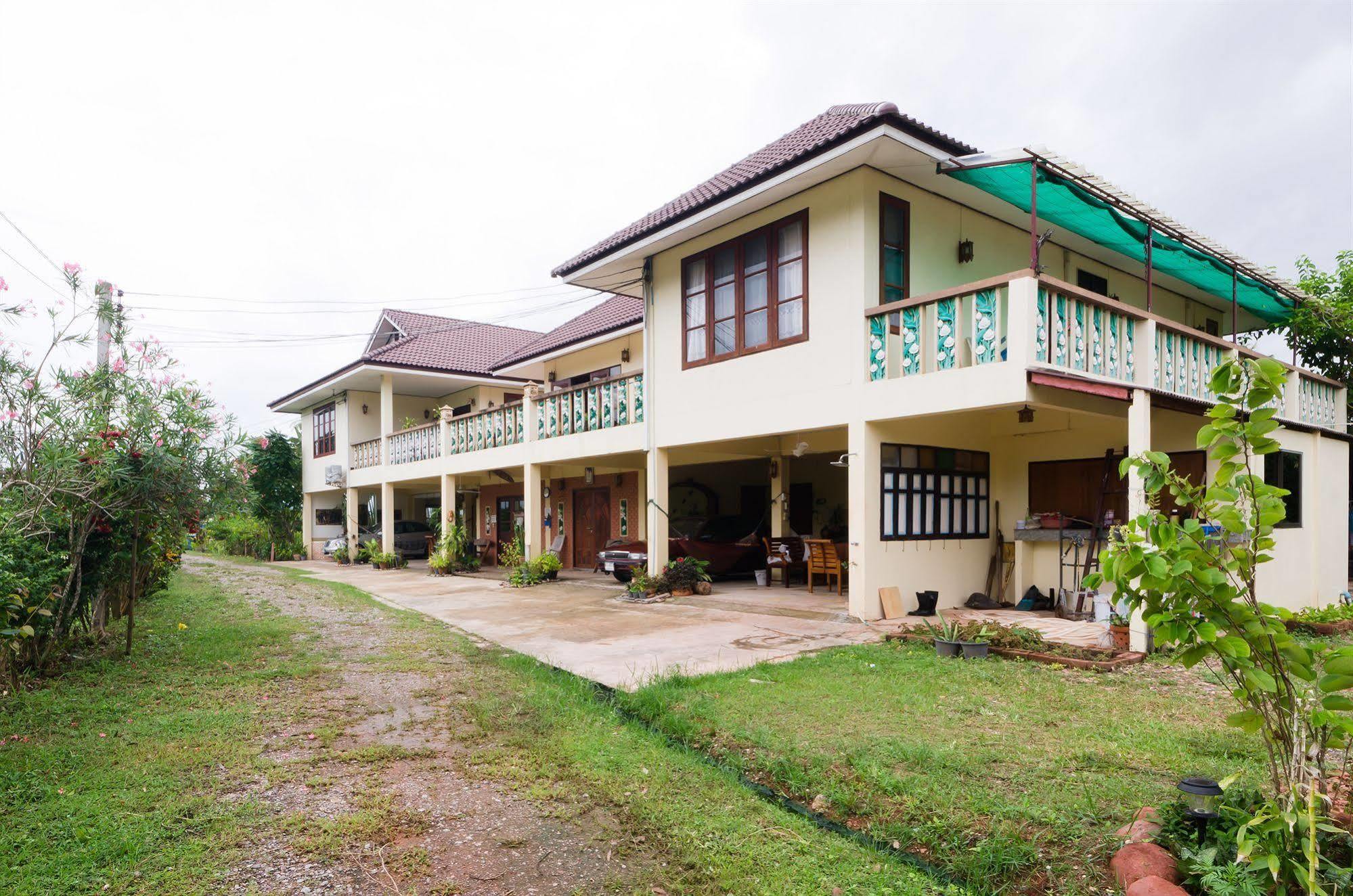 Sananwan Beach B&B Bang Saphan Noi Eksteriør billede