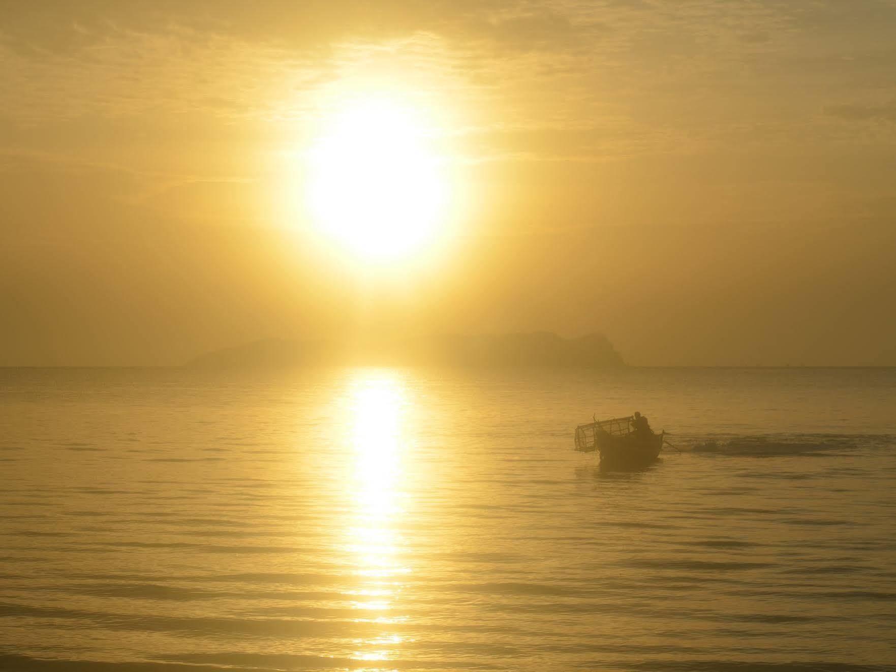 Sananwan Beach B&B Bang Saphan Noi Eksteriør billede