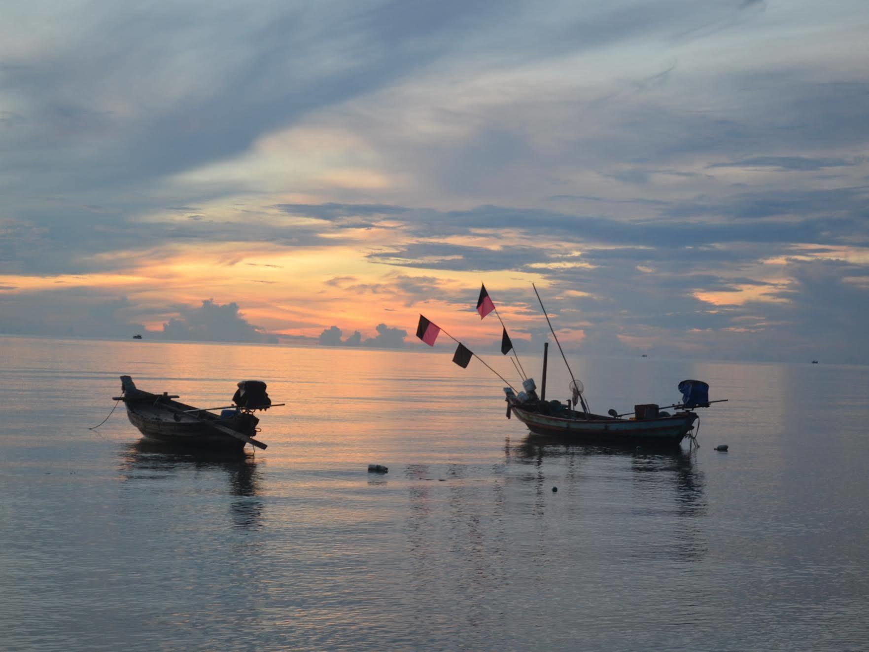Sananwan Beach B&B Bang Saphan Noi Eksteriør billede