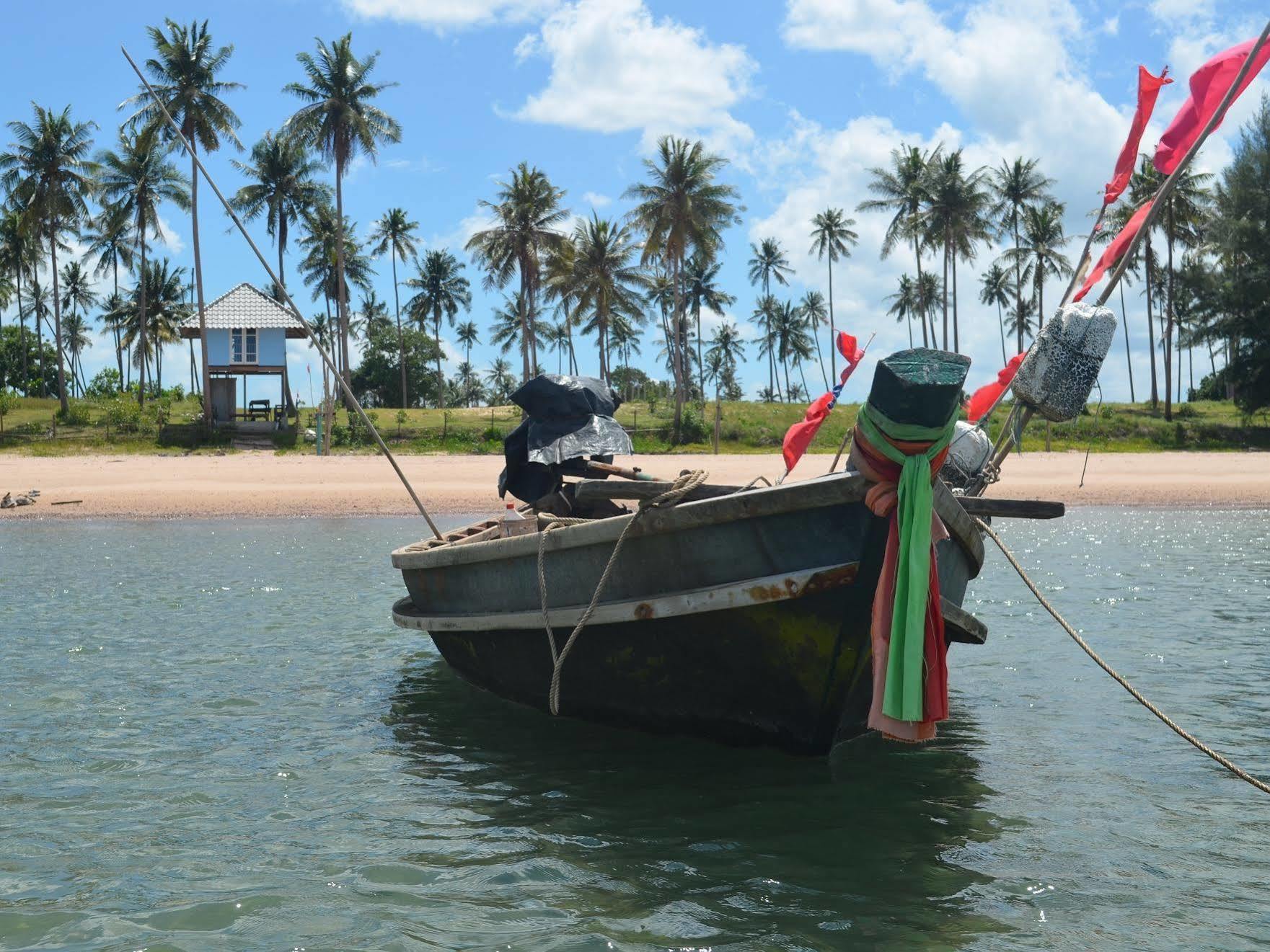 Sananwan Beach B&B Bang Saphan Noi Eksteriør billede